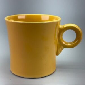 Vintage Homer Laughlin Yellow 
Fiesta Tom and Jerry Mug